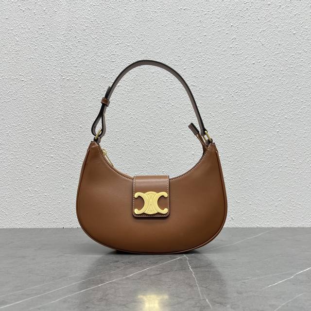 Authentic New arrival! Ava underarm bag with large logo! New arrival! has a beau