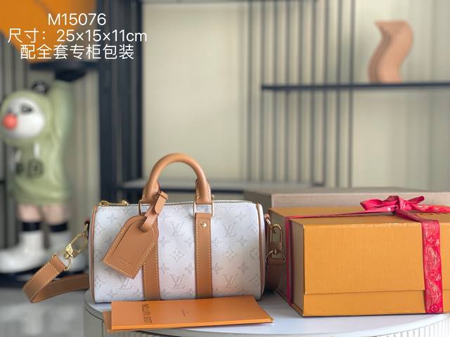 163 Premium chip with full packaging, premium all-steel hardware, original leath