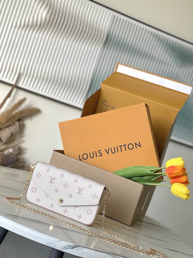 Factory Price p Duty-Free Edition M14968 This Pochette Felicie chain bag featur
