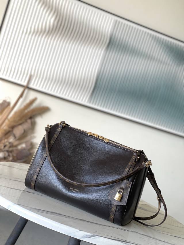 Factory Price: p. Premium Overseas Original M26359 Waxed Leather. This season's