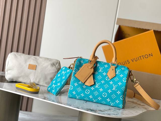 Special Mb chip version original leather Bandouliere 25 handbag from Pharrell Wi