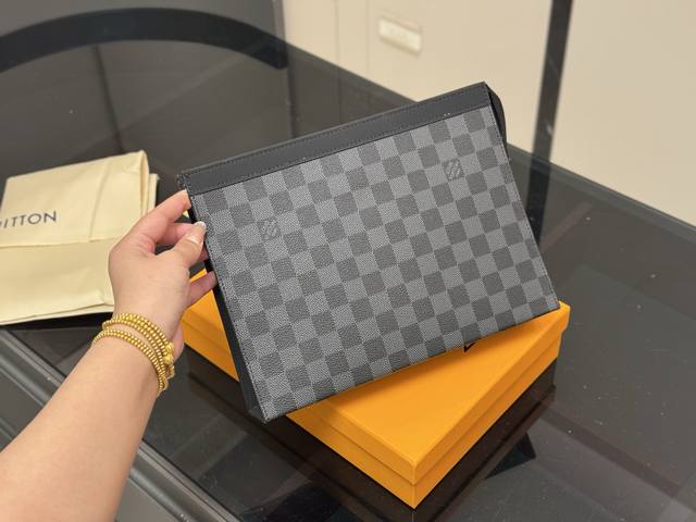With boxSize:27*20Cm Lv handbag unisexLv large handbag toiletry bagCan hold mobi