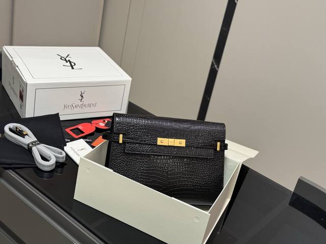 with folding box airplane box Yves Saint Laurent Manhattan shoulder bag cool an