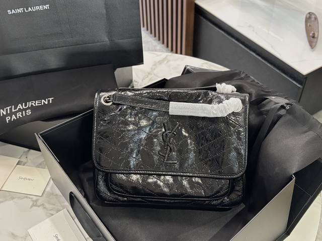 Upgraded version with box Size: 28*22Cm Large Niki is really comfortable to carr