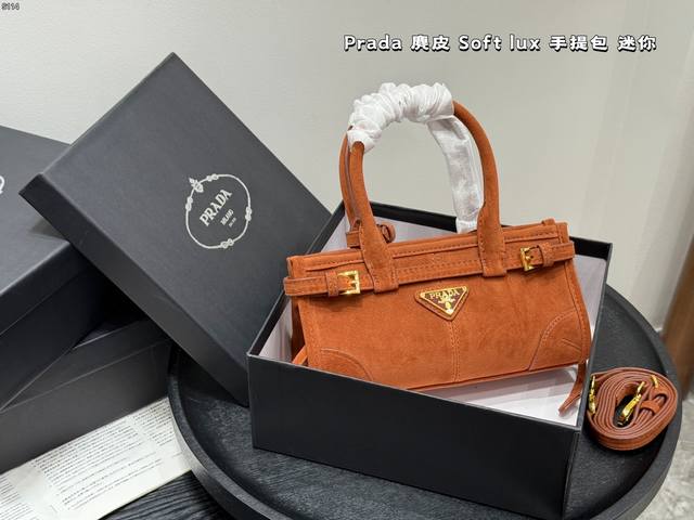 With boxPrada Bonnie Tote with long shoulder strapNew Autumn and Winter Suede Ma