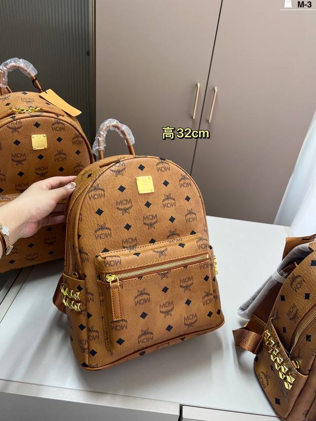 Height 32Cm Mcm Backpack Brandenburg A must-have for men and women M-3 size heig