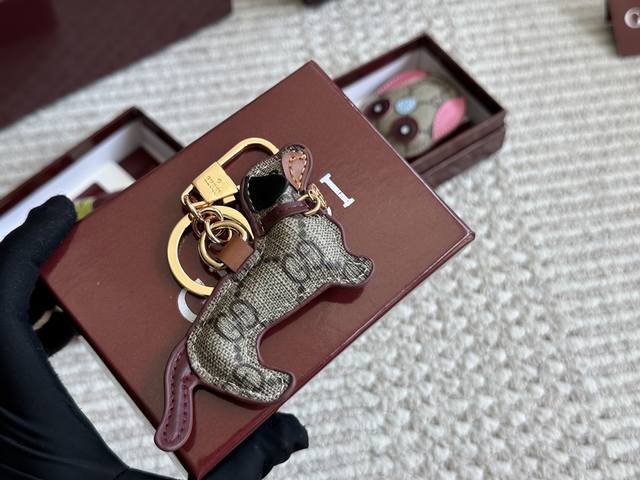 g home small pendant with box
