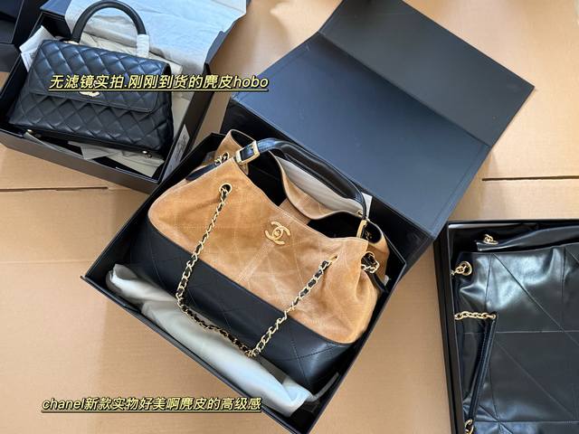 Suede bag with box Just arrived in the warehouse, real photos Size: 36*25Cm I he
