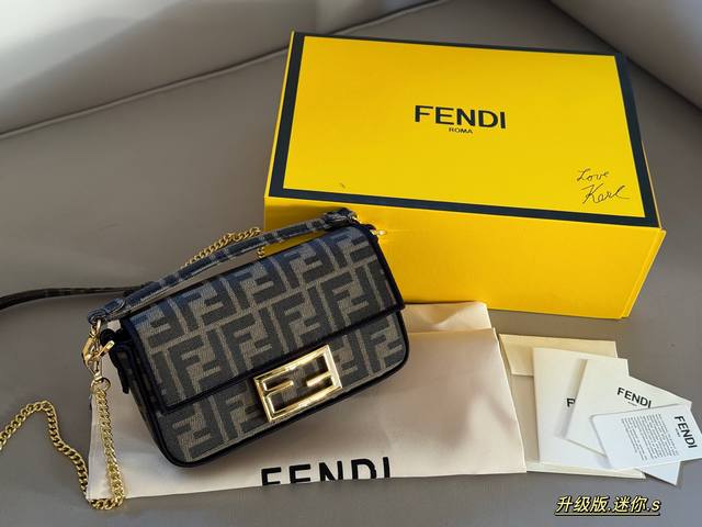 With boxSize: 18.5*11Cm Fendi cute mobile phone baguettePractical mobile phone b