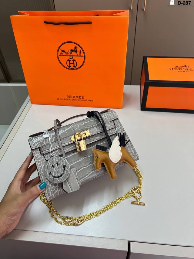 hermes chain bag