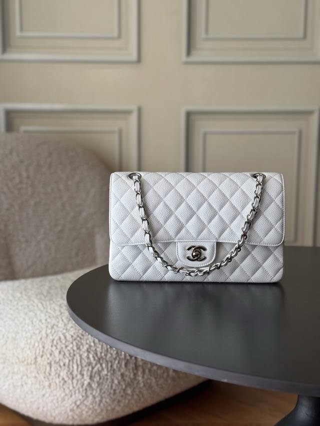 Full name Classic Fla0 1112 Lychee pattern Size: 15.5*25.5*6.5cm The classic Cf
