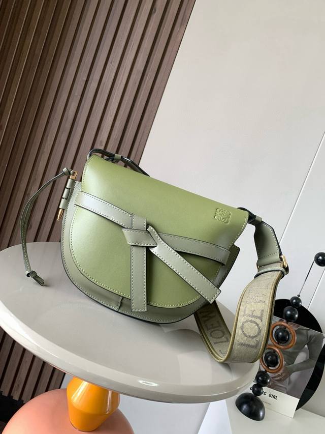 Original leather Popular small 25cm new letter wide shoulder strap saddle bag Ga