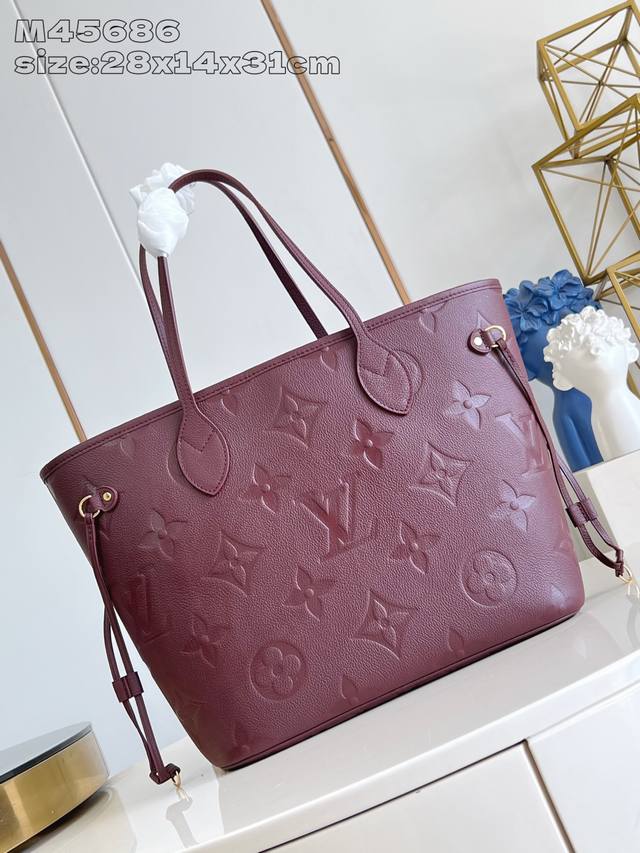 Original leather Exclusive photo of M45686 Burgundy embossed Neverfull medium t
