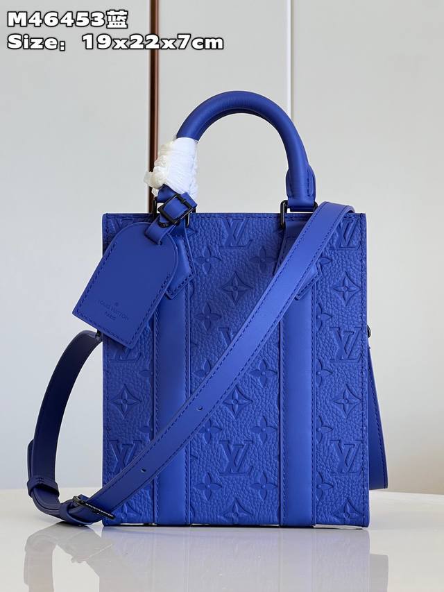 Top-quality original, original, and in-house photos (M46453 blue). As a smaller