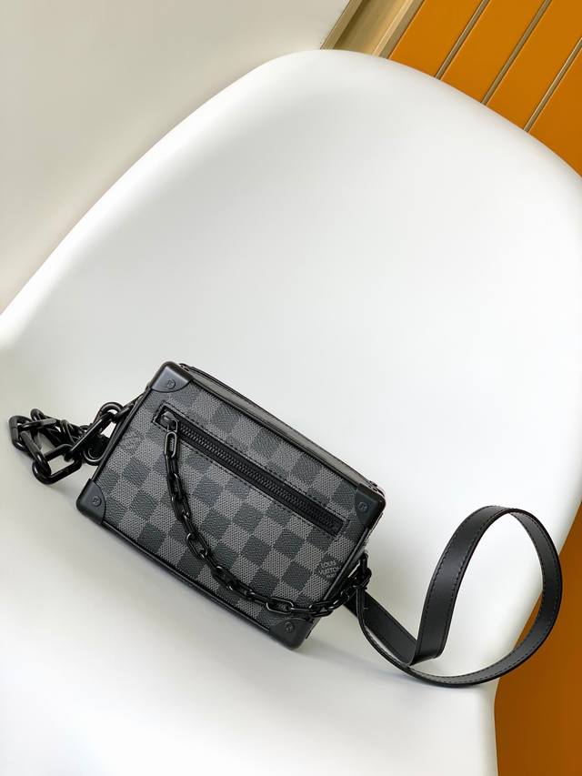 M44480 Black Grid M44735 Black Flower Premium Original Virgil Abloh presented th