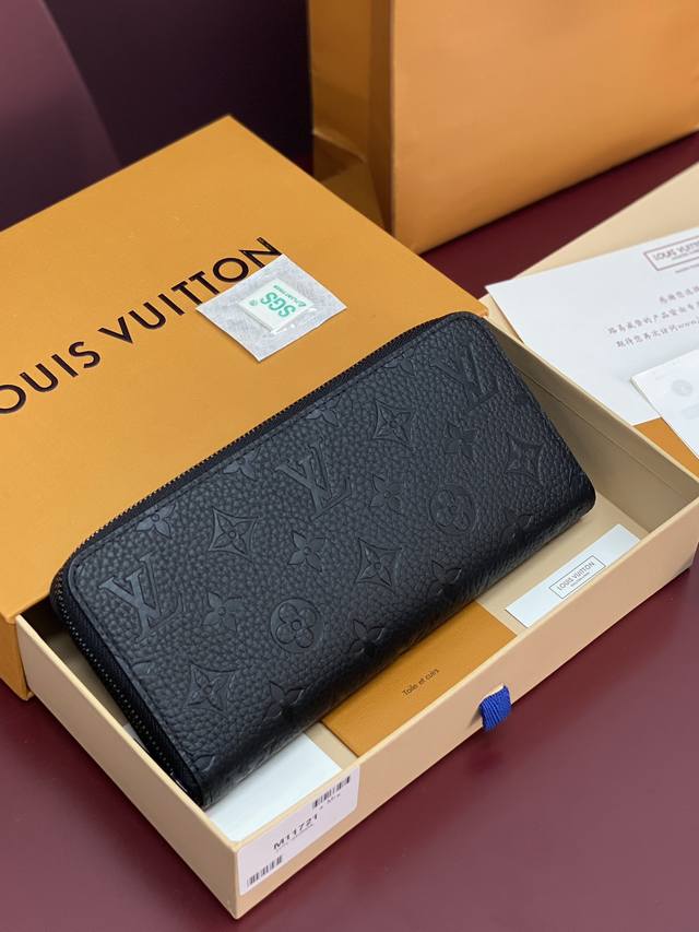 Factory Price p M11721 Litchi Texture! This horizontal Zippy wallet is crafted