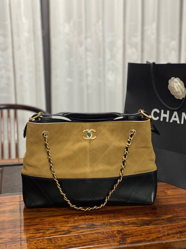 Top-quality goods_ French high-end custom Chane1 high-end handmade suede bags ar