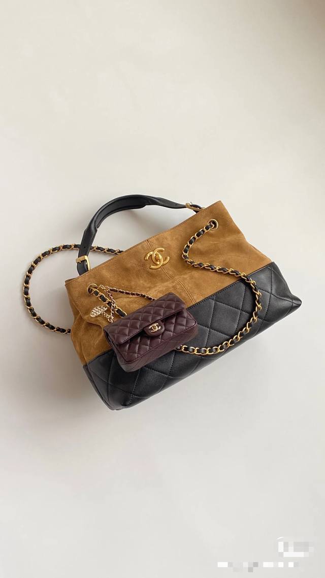 Exclusively shipped: 5634 Ohanel Haute Couture Suede Bags. A hit from the Hangz