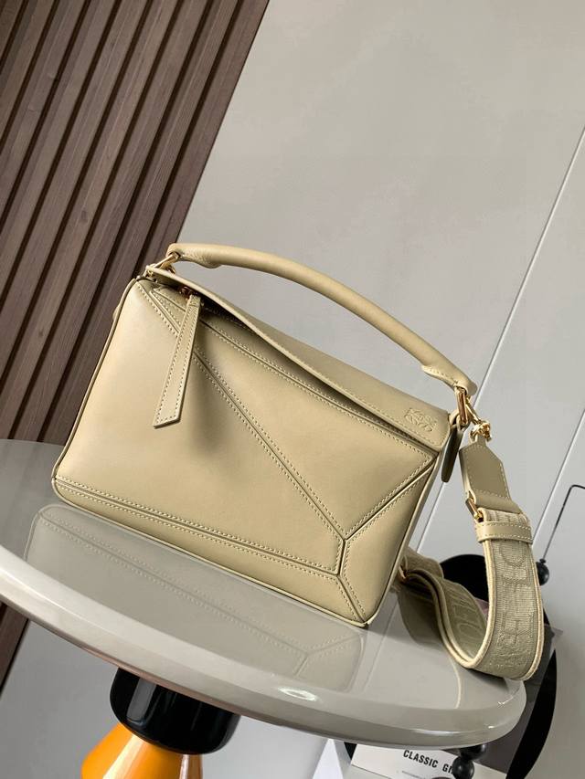 Geometric bag 24cm puzzle handbag! Original imported Nappa calfskin Luojia's pop
