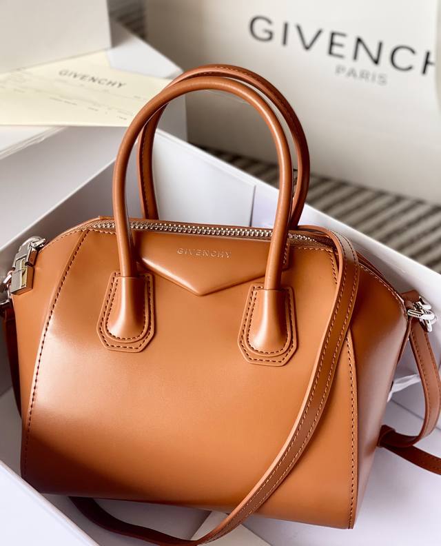 Top-quality original Givench*Y French brand! Classic Antigona Tote in genuine Fr