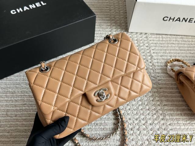 Sheepskin with full set of packaging Size: 23Cm Xiaoxiang Cf We have always bee