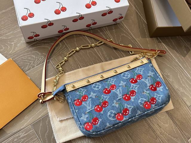 Comes with box Size: 22*13cm L's mahjong bag! Replica Short shoulder strap! Cha