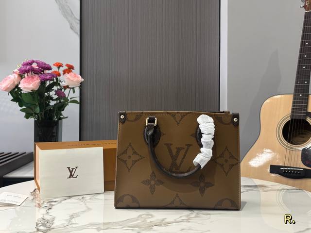 Upgraded steel hardware dynamic chip Lv Onthego Louis Vuitton jungle bag size: 2
