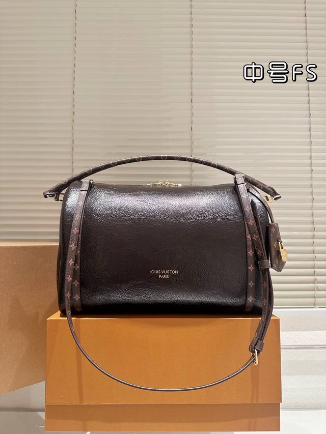 Cowhide leather version Lv Louis Vuitton