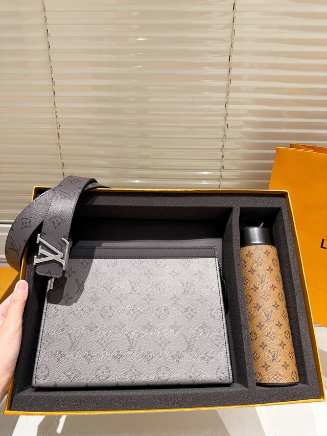 High-end gift box A must-have for your boyfriend! It's so high-end! Belt and ha