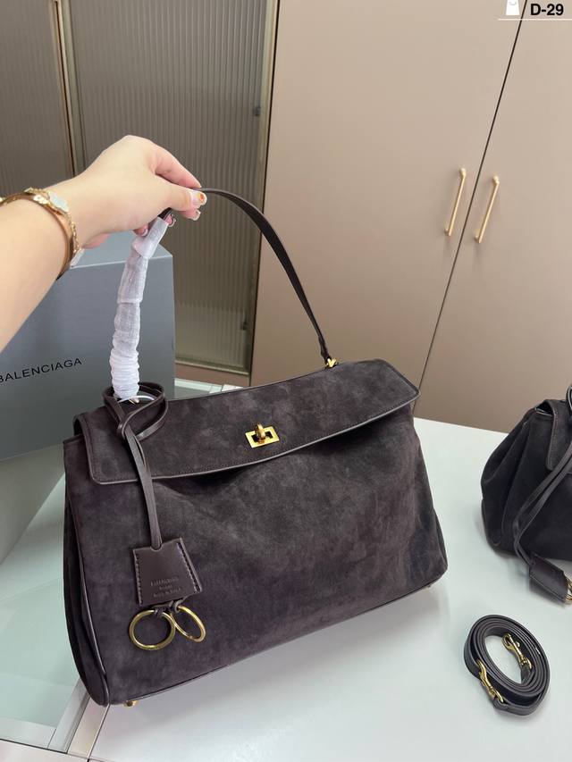 Big Balenciaga Redeo Kelly + Peekabo bag shape temperament and loose feeling can
