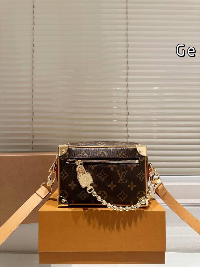 Cowhide Edition Lv Louis Vuitton | Soft Trunk Box Bag Handbag. This Mini Soft T