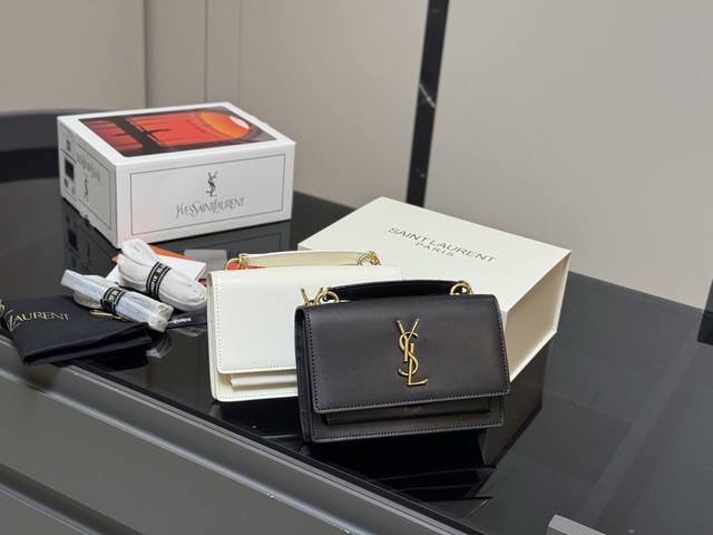 Cowhide leather version with full packaging. Same style as Yves Saint Laurent a