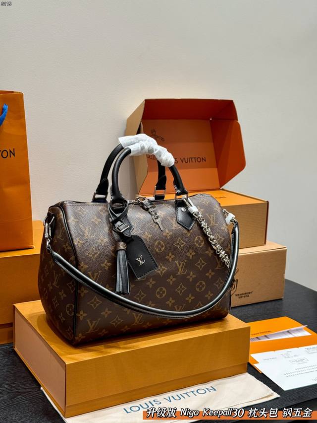 Full gift box Upgraded all-steel hardware! Lv X Nigo Keepall30. Pillow bag handb