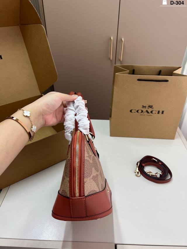 Coach Sabrina series shell bag in multiple colors lychee grain pure leather, cla