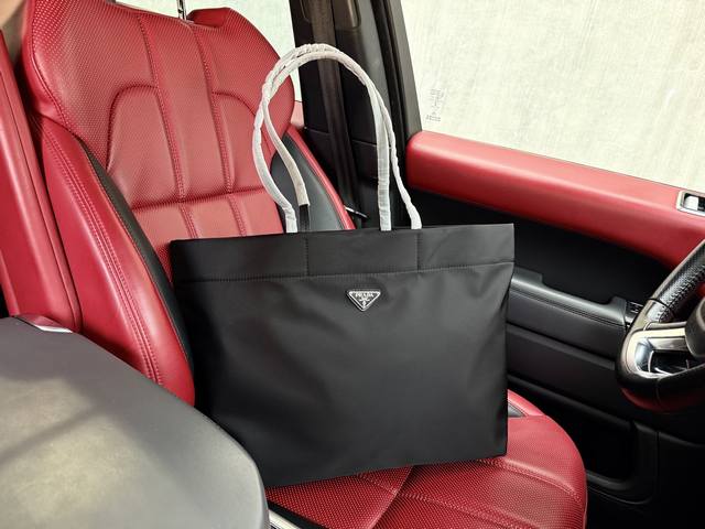 Latest high-end Prada briefcase, Prada tote bag with logo, adjustable shoulder s