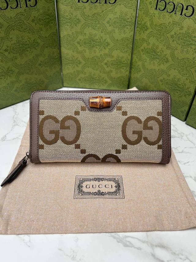 Color: Brown Size: 20X10 Ophidia Series Gg Zip Around Wallet. The Gg logo, intr