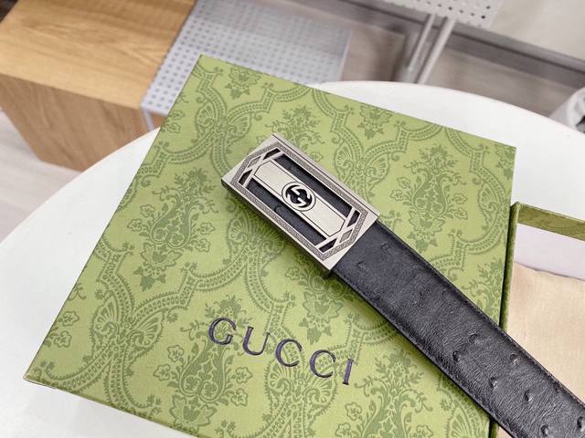 Gucci's new Interlocking G buckle is deeply influenced by the brand's iconic 197