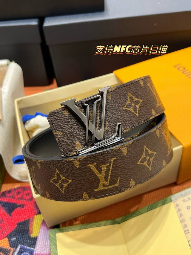 Supports NFC chip scanning. LV belt width: 4.0cm. The latest series from the cou