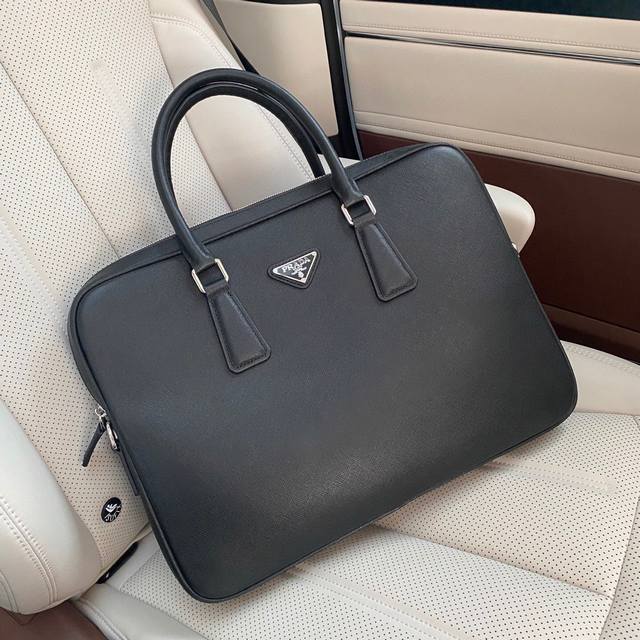 p limited edition latest men's briefcase, imported leather lining, shoulder stra