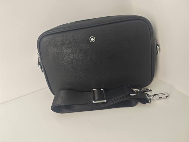 The latest and hottest Montblanc horizontal crossbody bag, a practical model, is