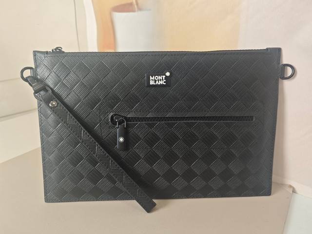 Top-tier counter-selling high-end and hot-selling Montblanc clutches are shippin