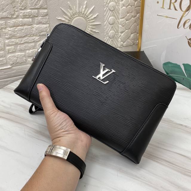 Original goods L's new men's handbag, the fabric is made of imported cowhide wit