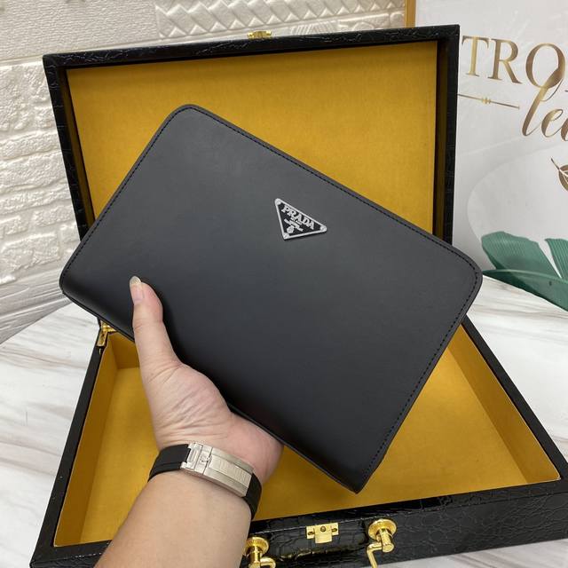 A new, premium, original clutch has arrived. Imported cowhide leather with a sp