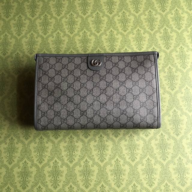 This premium, high-quality clutch from the latest Ophidia series by Go is a tim
