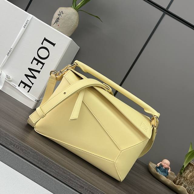 Lw New Edition Small Puzzle Edge Handbag in Soft Calfskin The debut handbag from