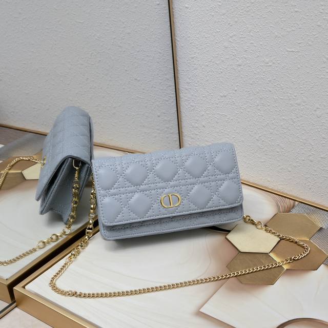 New Clutch Shoulder Bag with Box This Dior Caro chain handbag is a new arrival