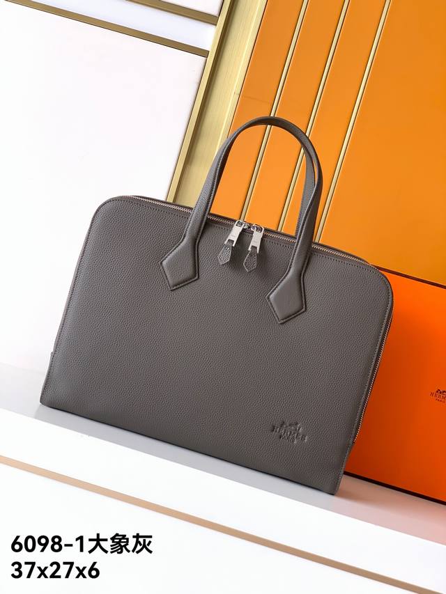 New briefcase model: 6098-1# Elephant Grey. Made from premium, genuine Emma Ita