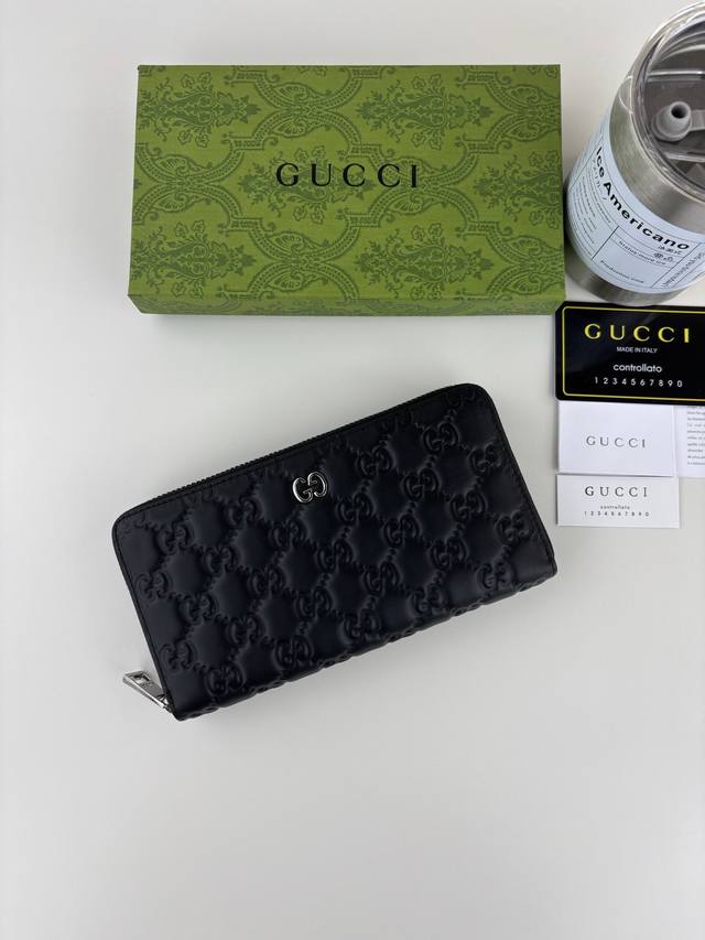 Guccl's new men's zipper wallet, featuring real photos! Made of genuine cowhide