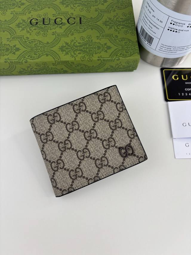 Guccl wallets, a new series of slim and compact small leather goods, are refres
