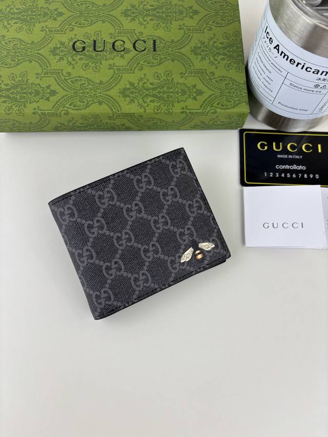 Guccl new men's short wallet! Counter synchronization, black leather, with PVC f